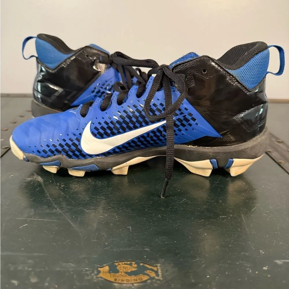 Nike Alpha Menace Shark 2 Football Cleats Blue Size 4Y AQ7654-402
